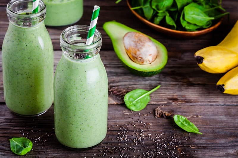 avocado-smoothie-banana-spinach