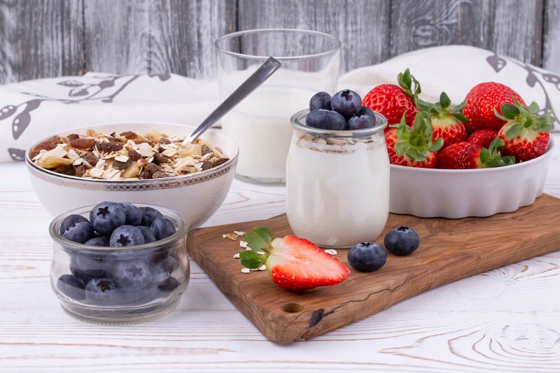 strawberry-yoghurt-berry-fruit